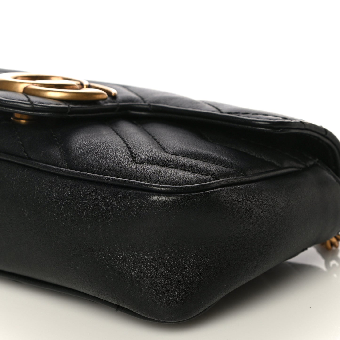 Calfskin Matelasse Super Mini GG Marmont Shoulder Bag Black