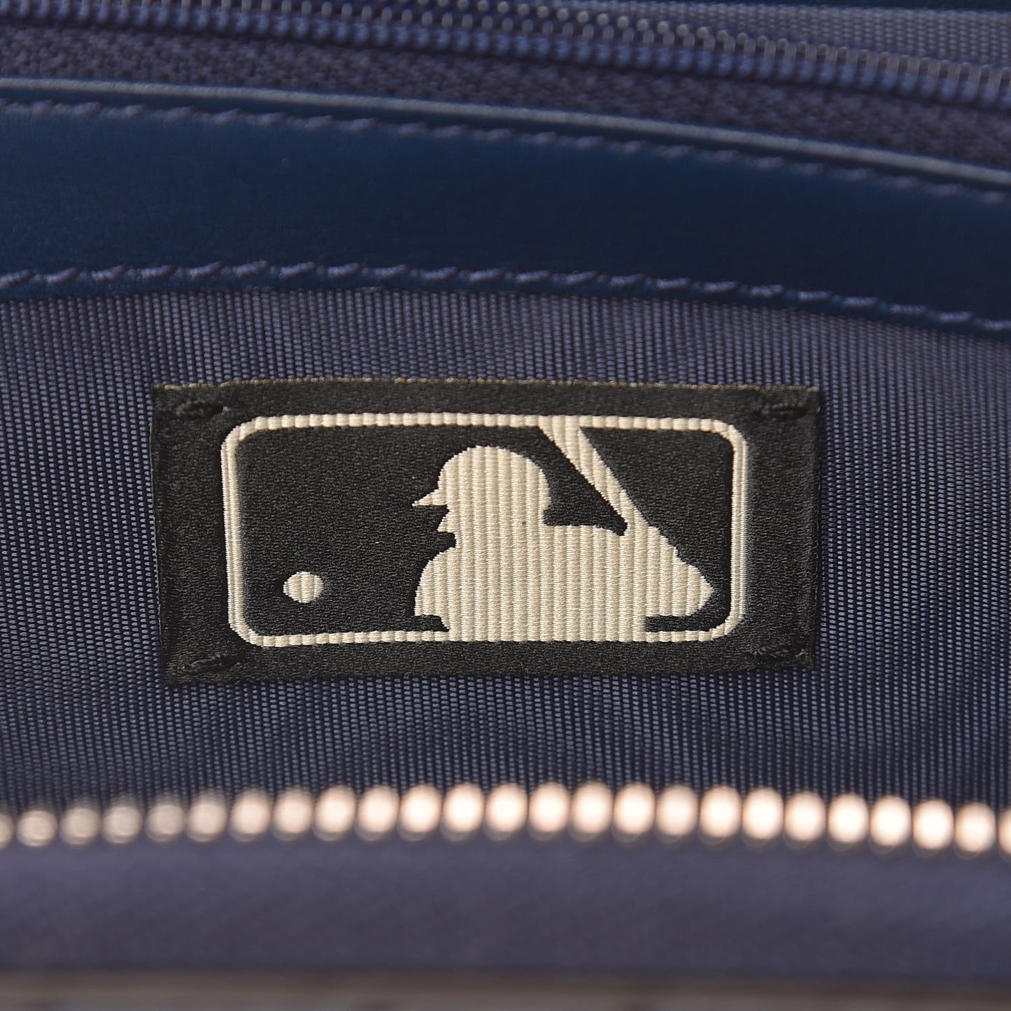 X MLB Guccissima Signature NY Yankees Embroidered Zip Around Wallet Royale Ivory