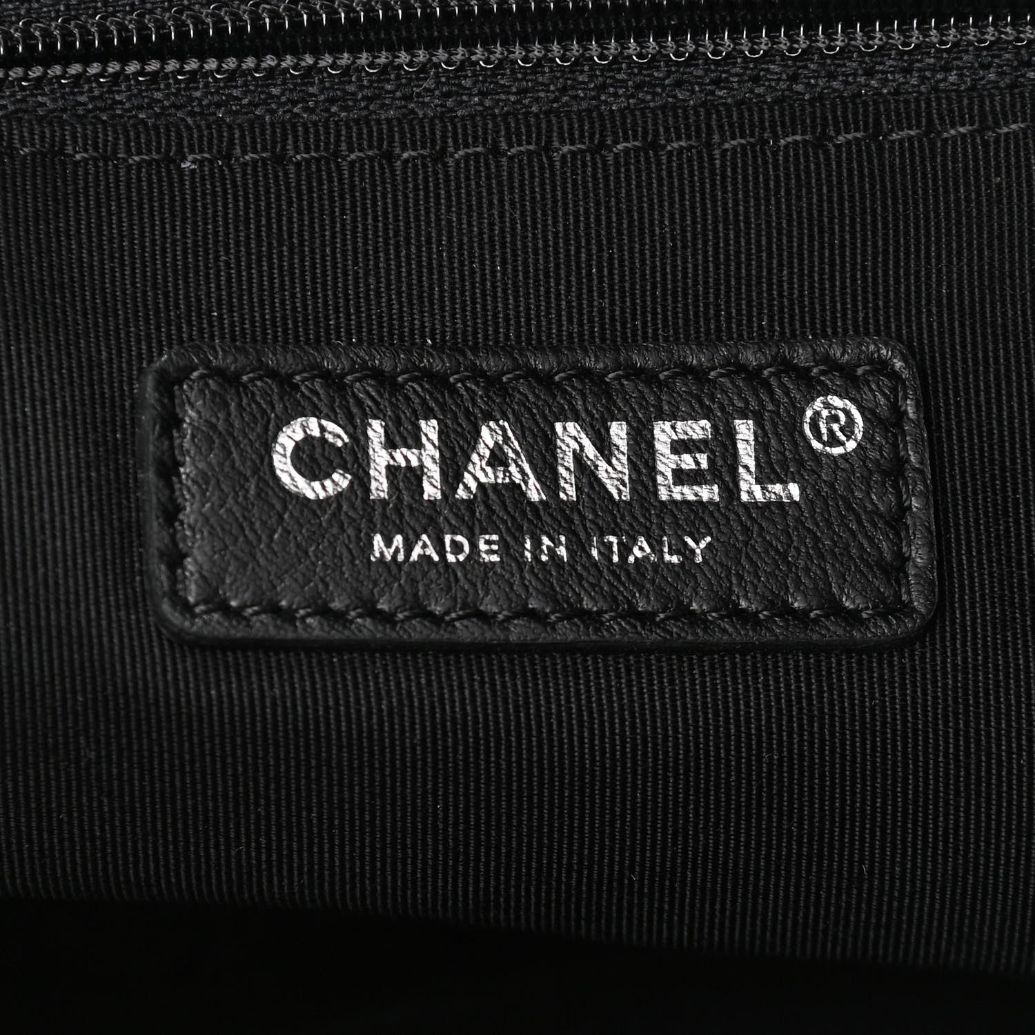 Chanel Vinyl Small La Pausa Camera Case White Black 5 of 9