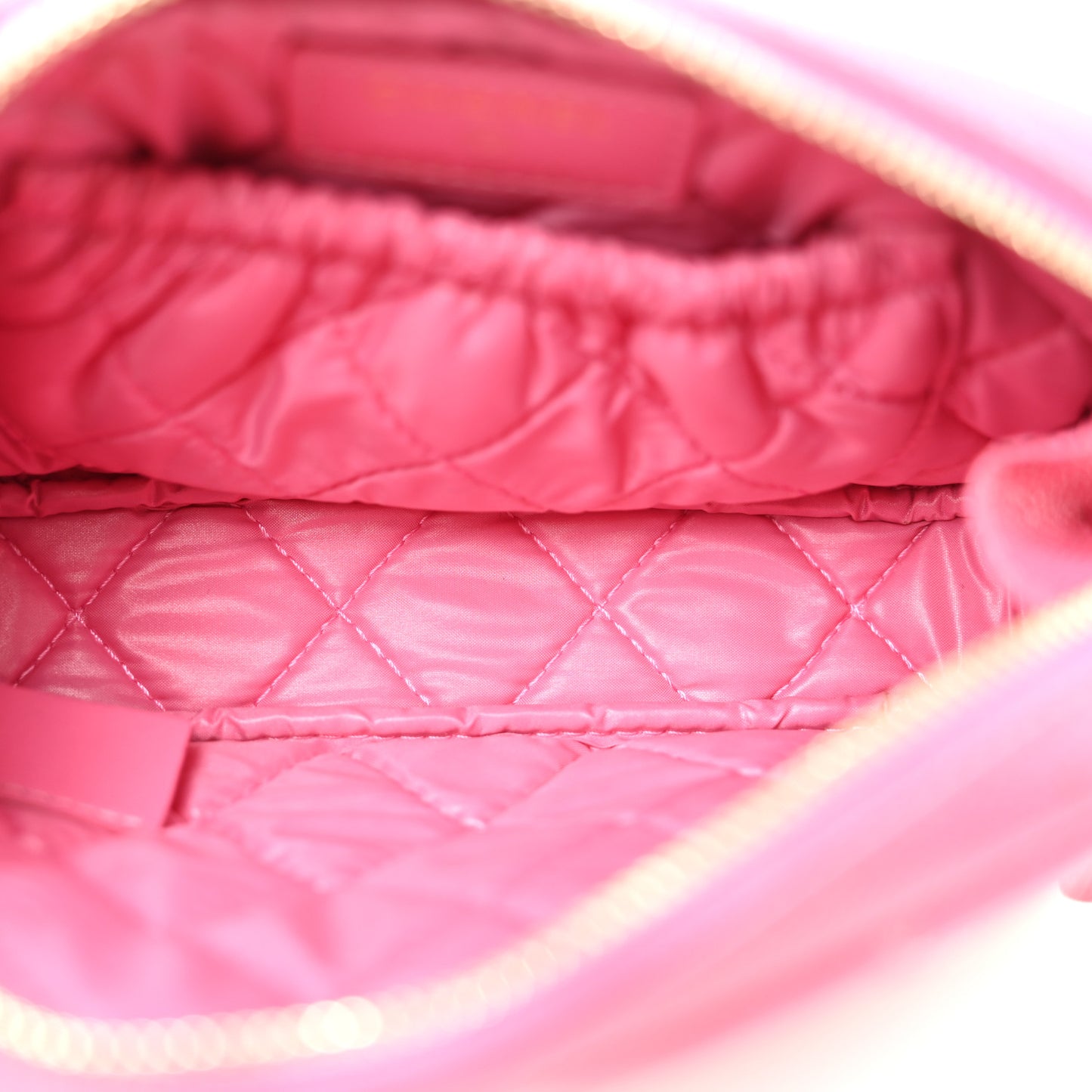 Caviar Quilted Small Curvy Pouch Cosmetic Case Pink