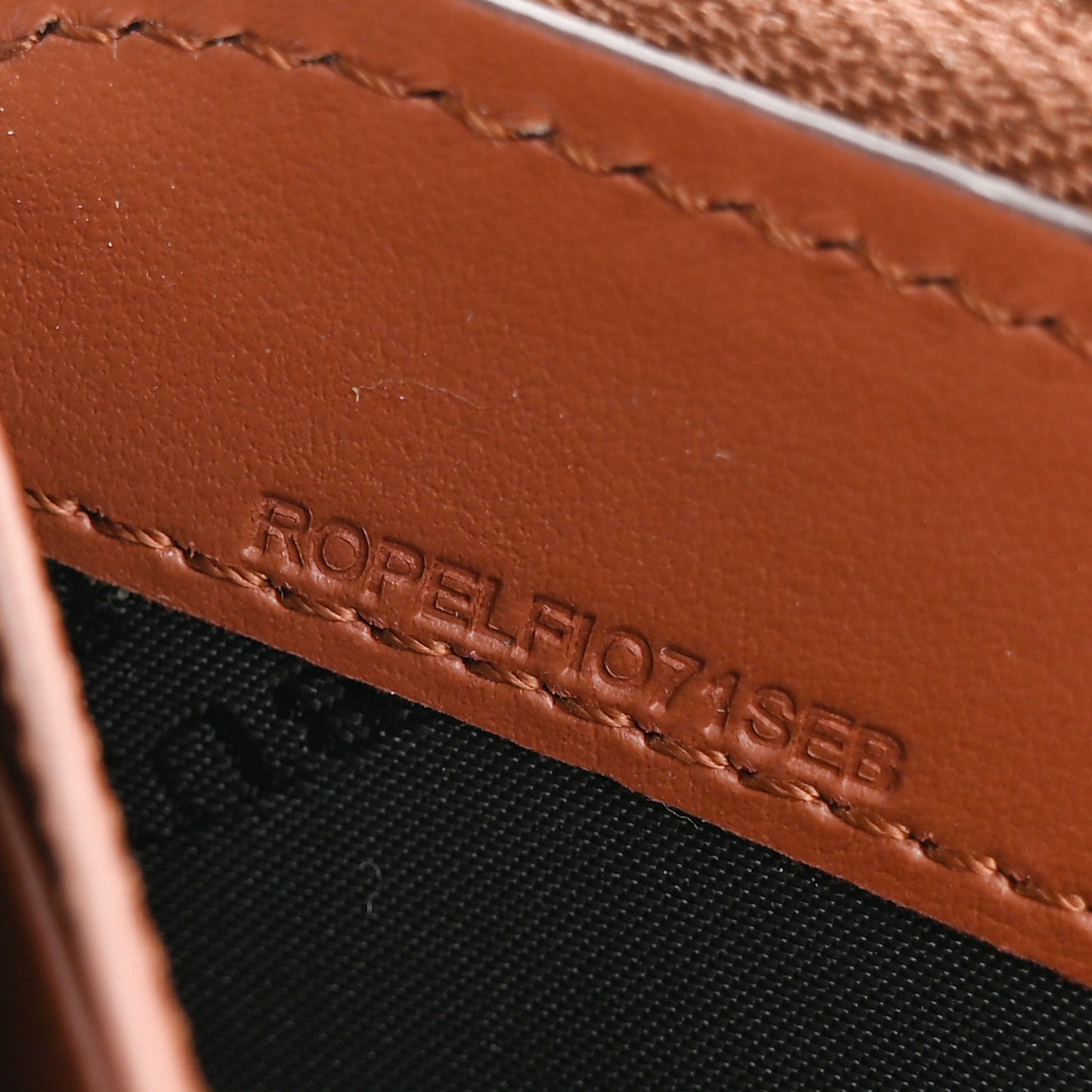 Grainy Calfskin London England Zip Around Wallet Chestnut Brown