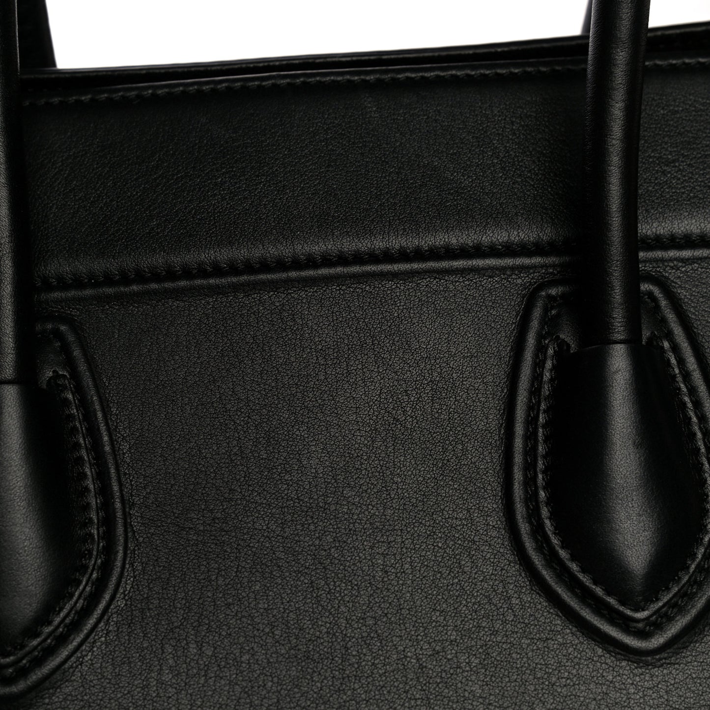 Supple Calfskin Medium Phantom Luggage Black