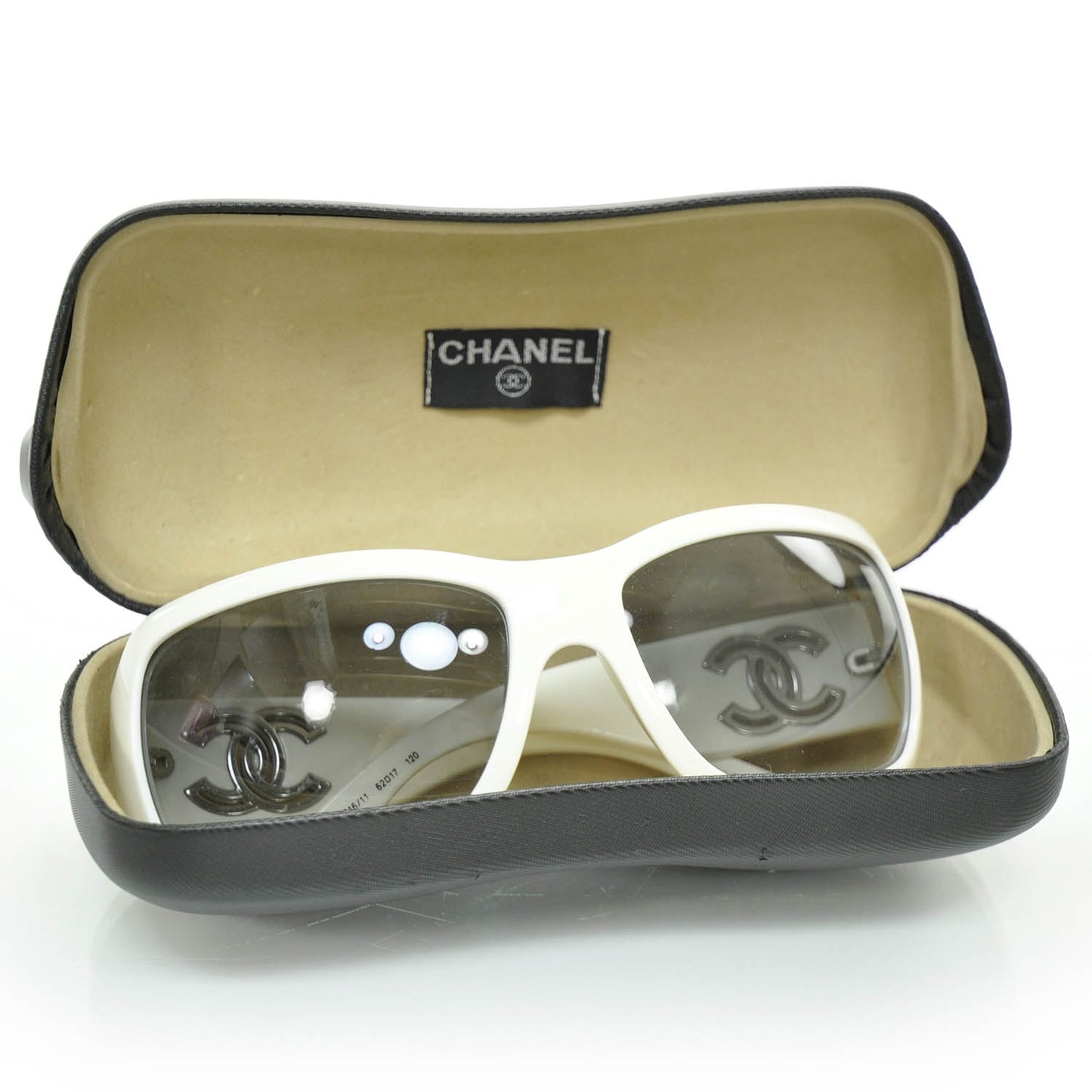 CC Sunglasses 6018 White
