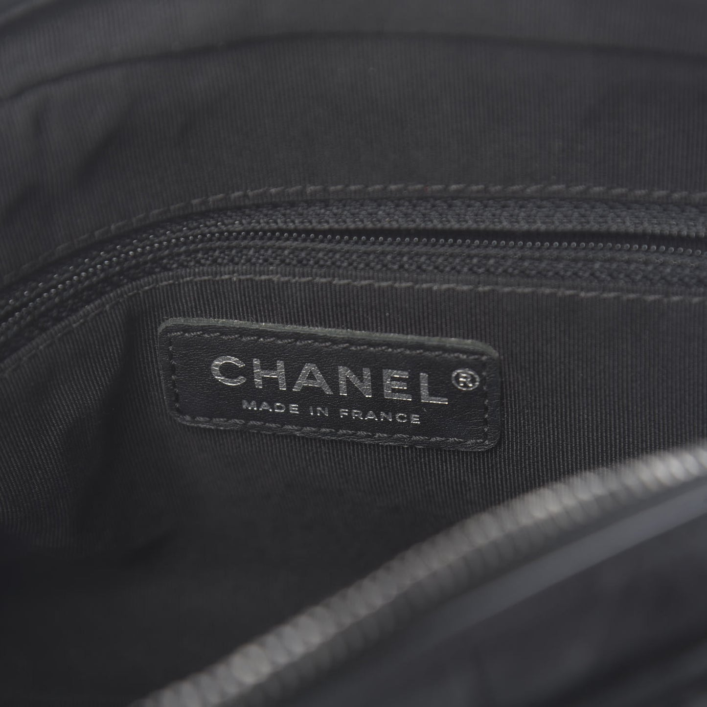 Crumpled Calfskin Quilted Small Casual Rock Flap Black
