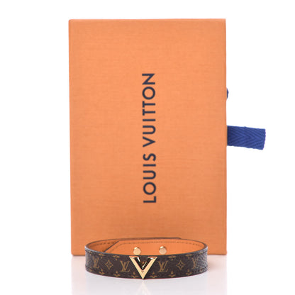 Louis Vuitton Monogram Essential V Bracelet 19 7 of 7