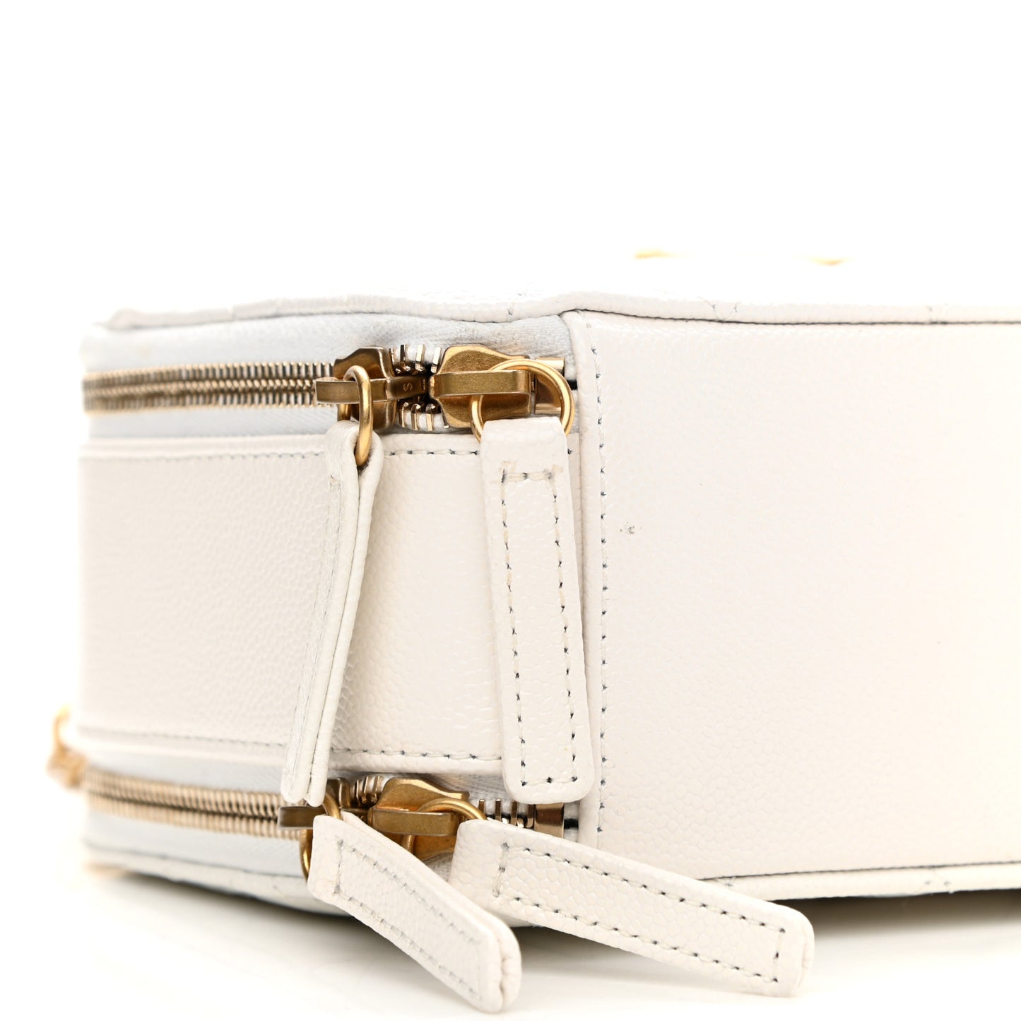 Caviar Quilted Small Pick Me Up Vanity Case White