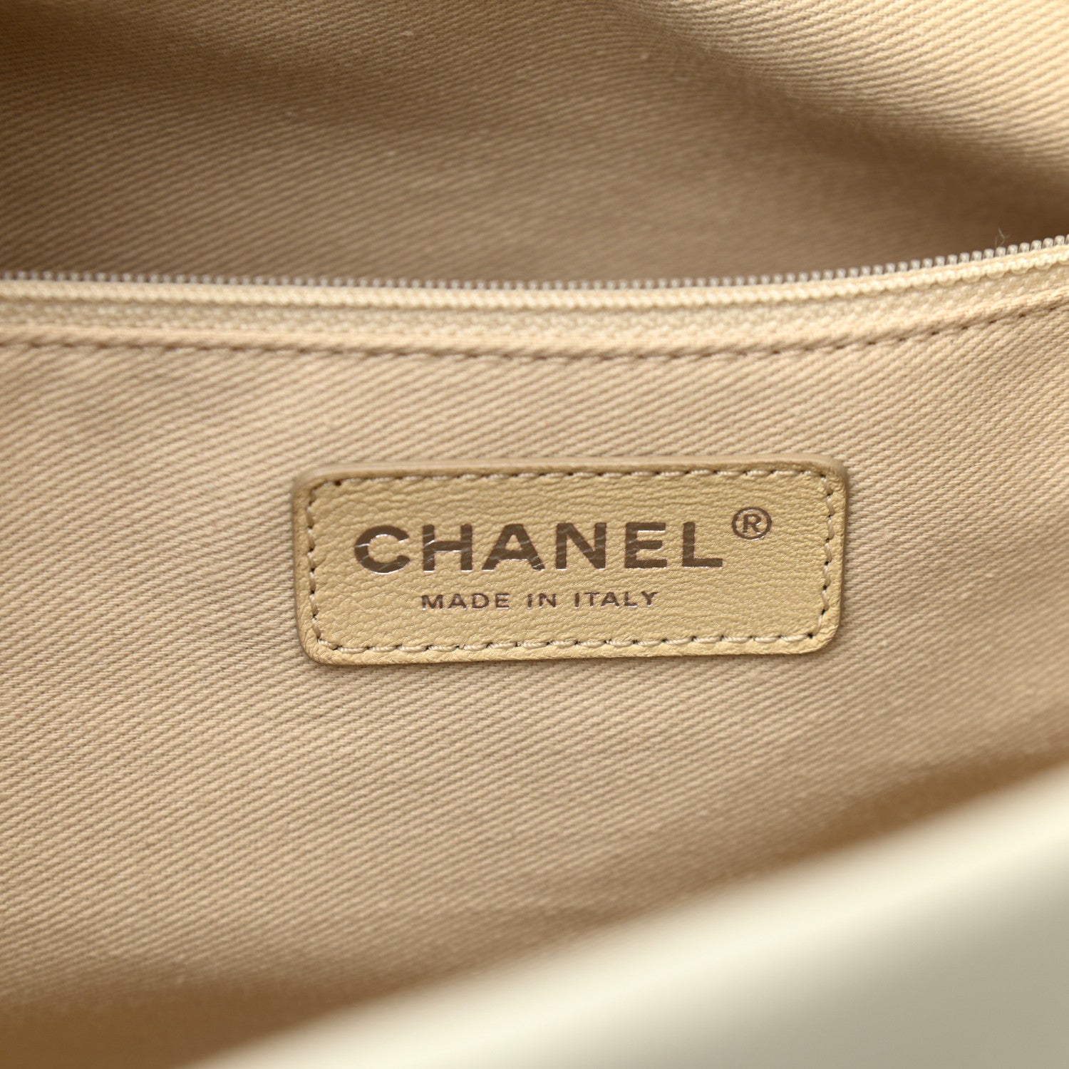 Chanel Caviar CC Tote White 6 of 13