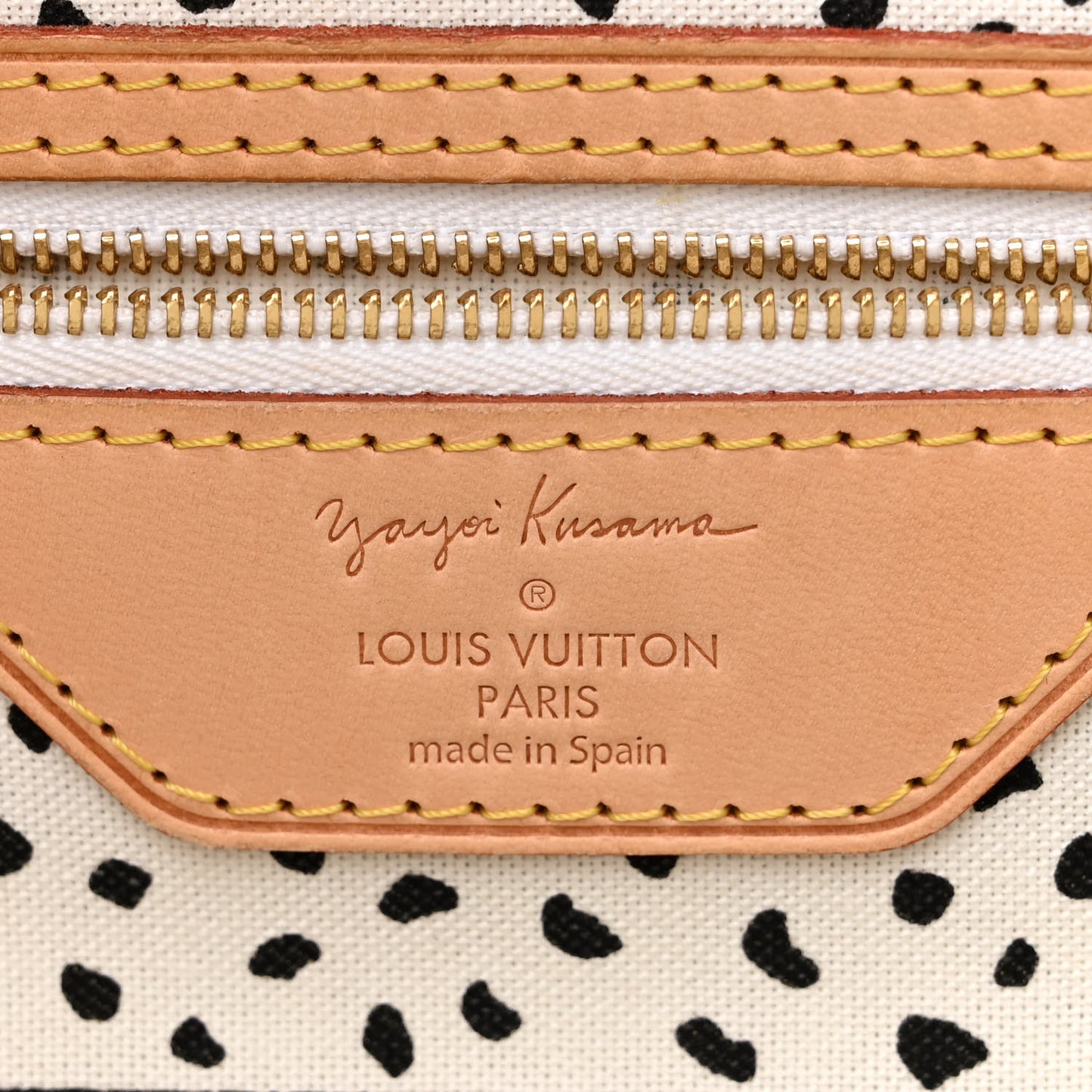 Monogram Kusama Waves Neverfull MM White