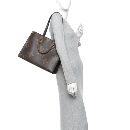 Louis Vuitton Reverse Monogram Giant Onthego MM 2 of 9