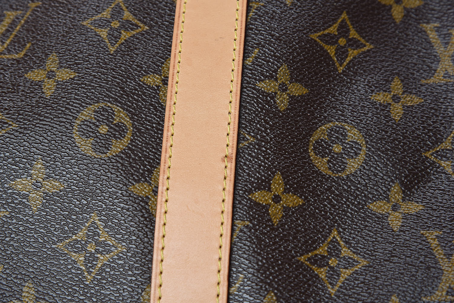 Louis Vuitton Monogram Keepall Bandouliere 60 19 of 23