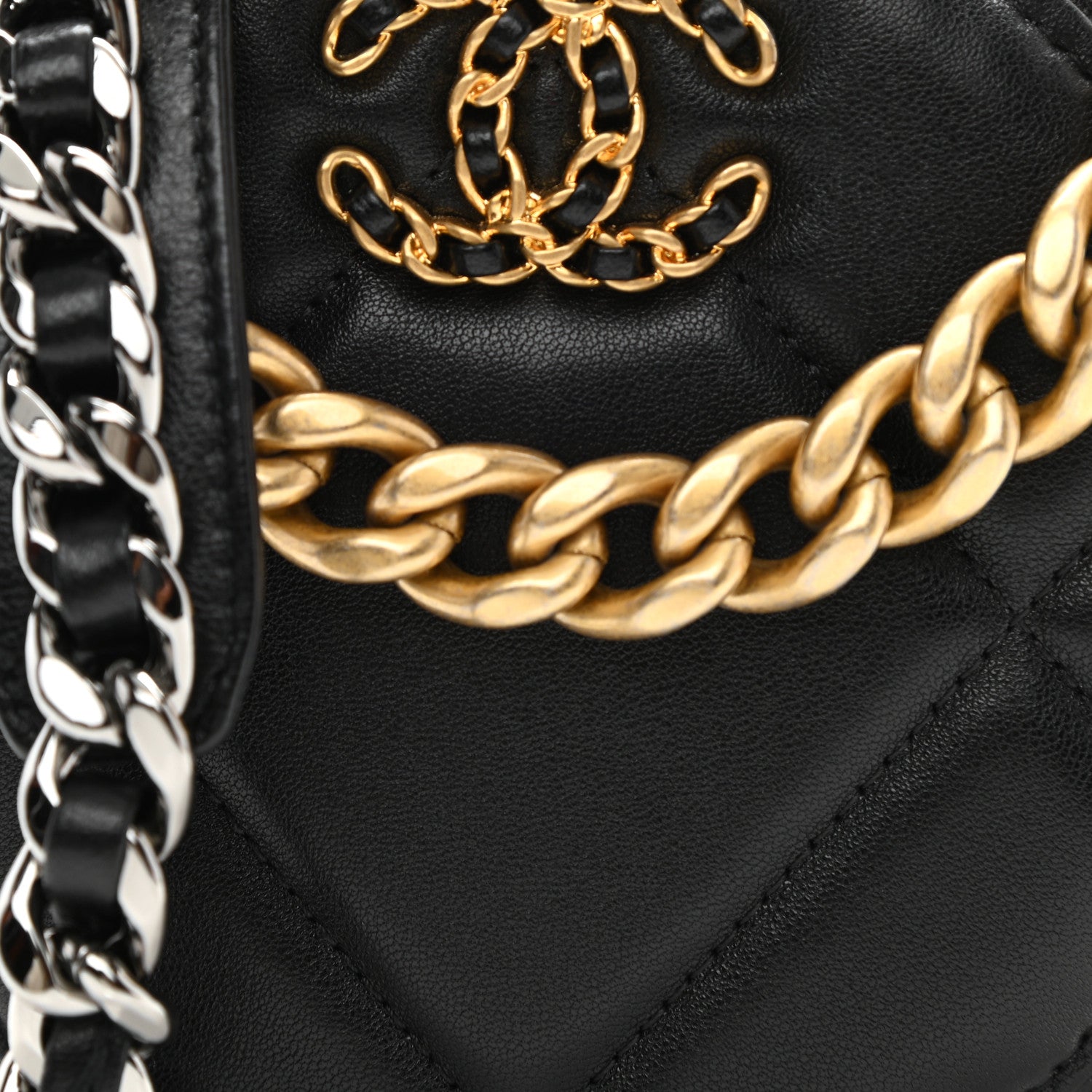 Chanel Lambskin Quilted Chanel 19 Round Clutch With Chain Black 8 of 8