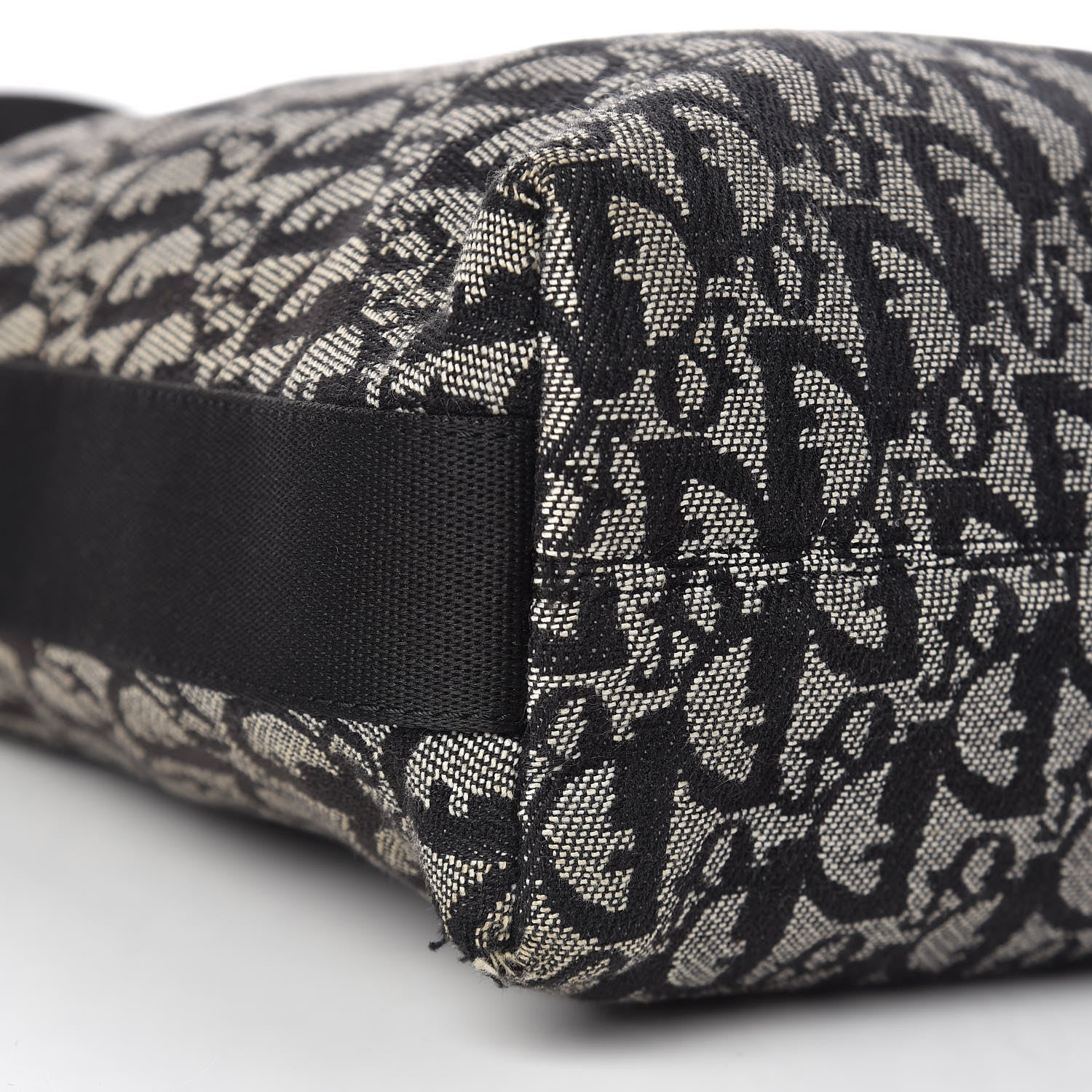 Christian Dior Monogram Messenger Black 16 of 20