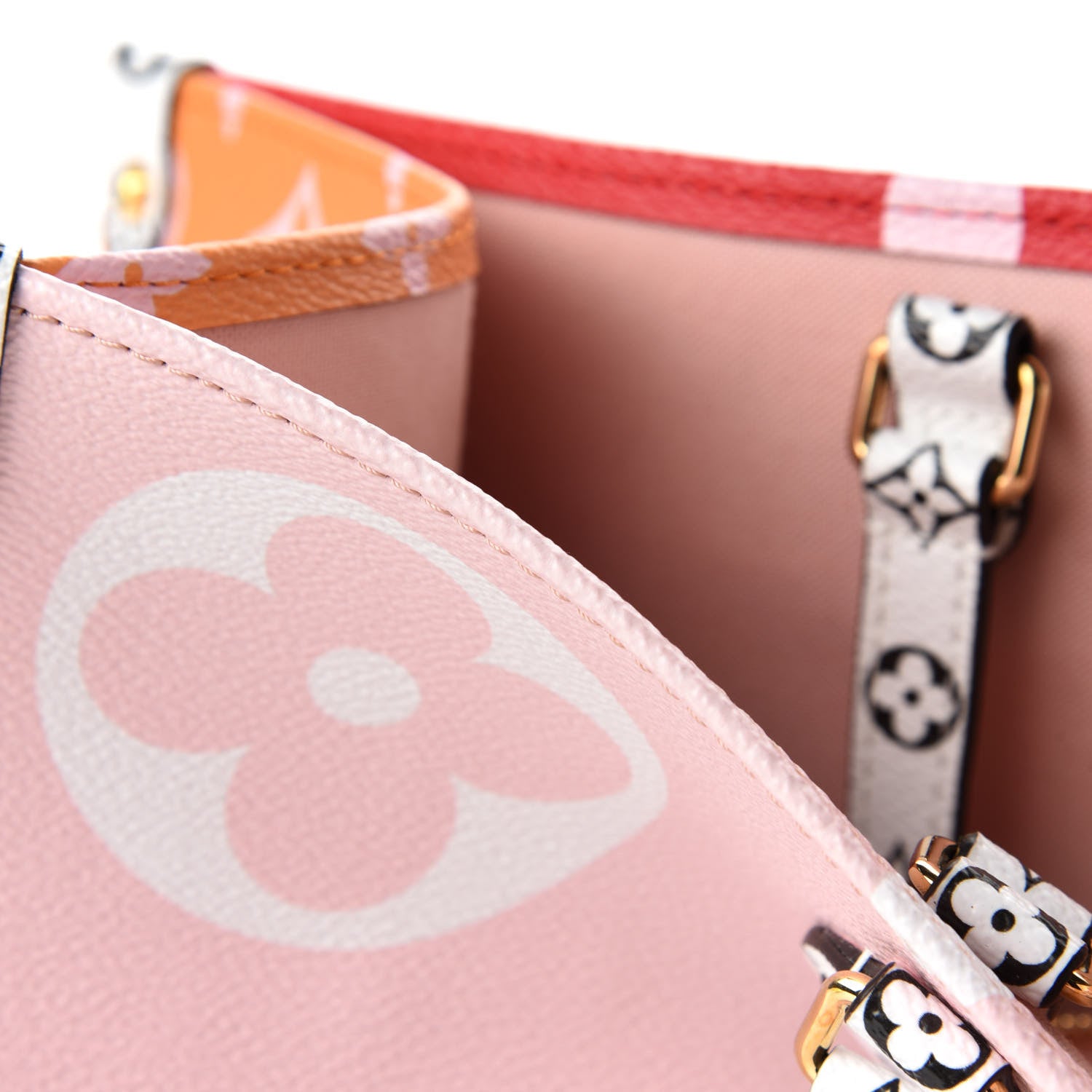 Louis Vuitton Monogram Giant Onthego GM Rouge Rose 8 of 11