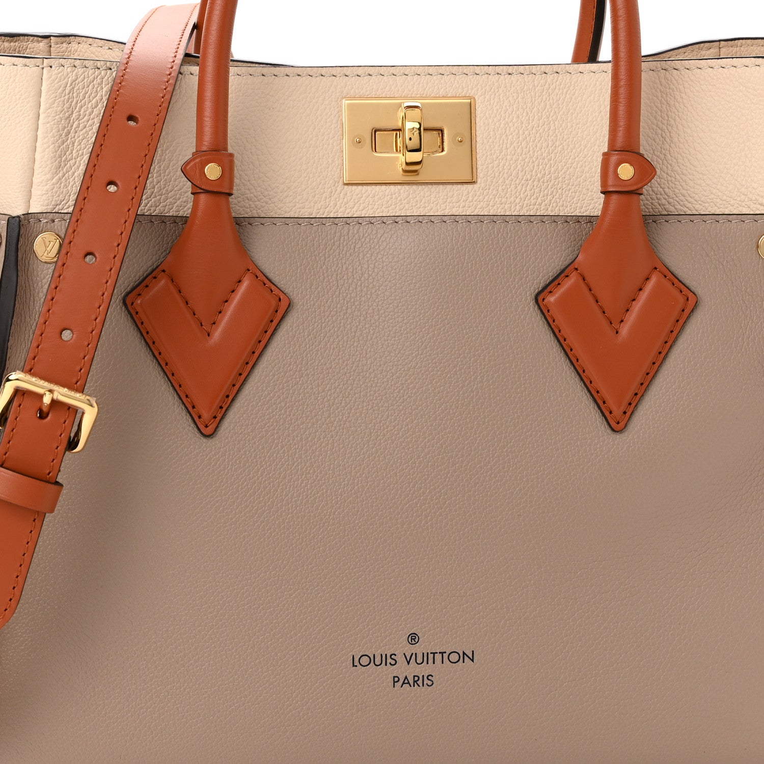 Louis Vuitton Calfskin Monogram Tufting On My Side Galet 7 of 10