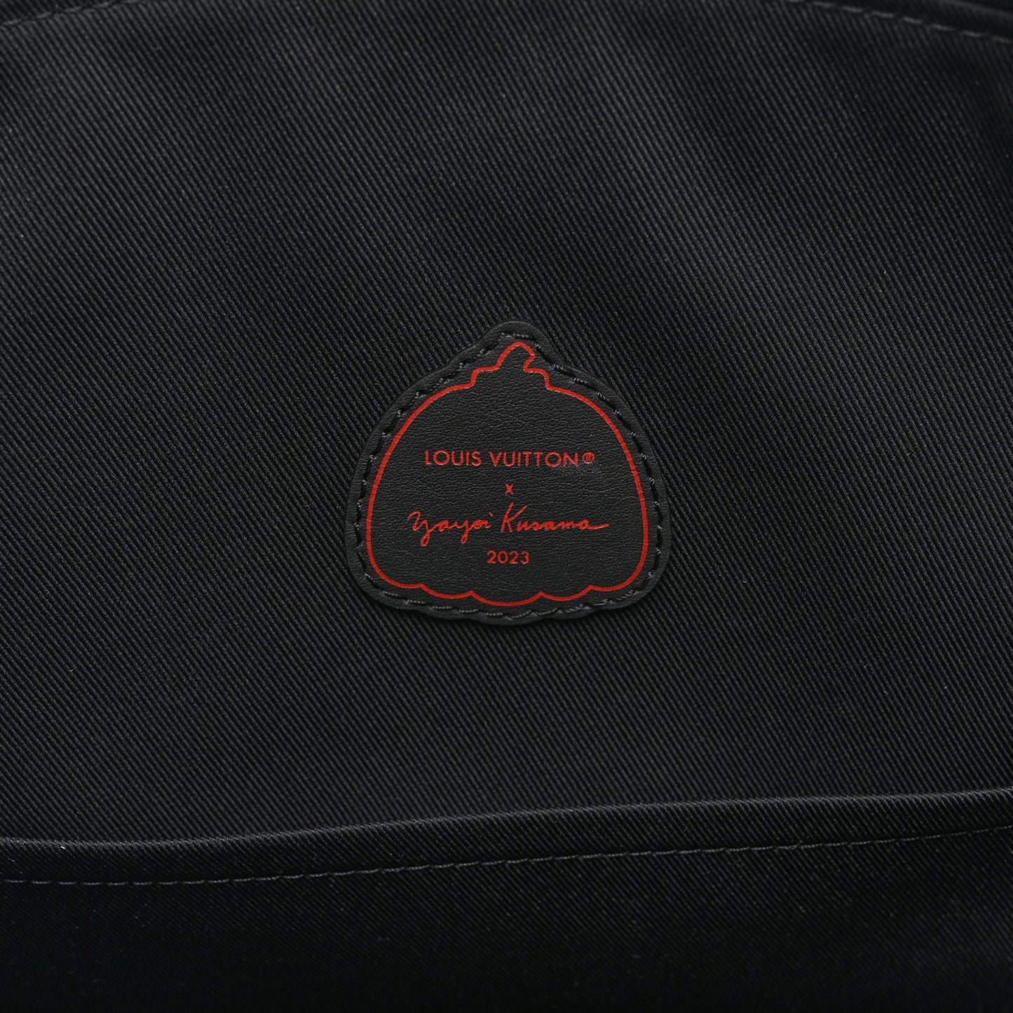 LV X YK Taurillon Lock It MM Black Red