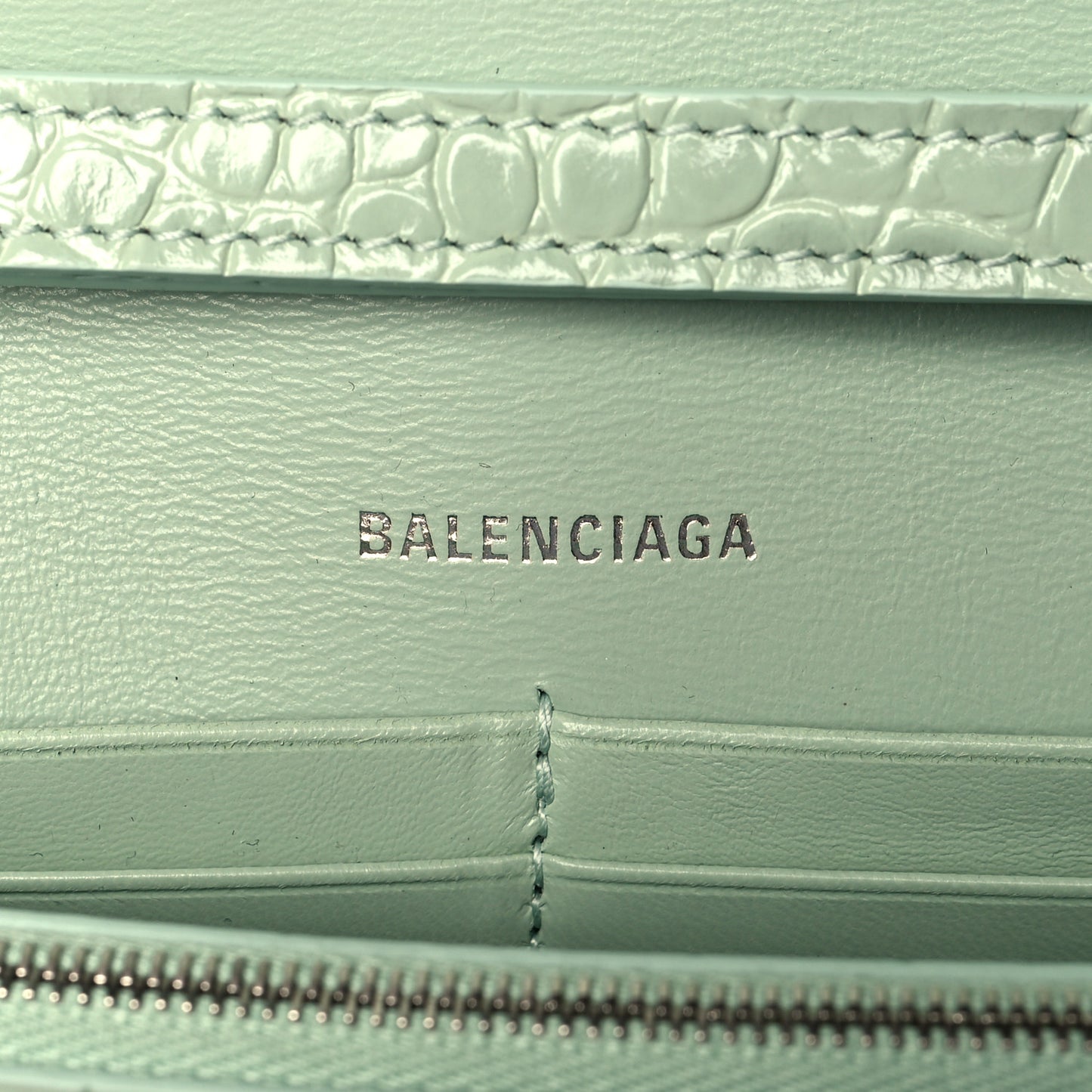 Shiny Calfskin Crocodile Embossed Hourglass Chain Bag Light Green