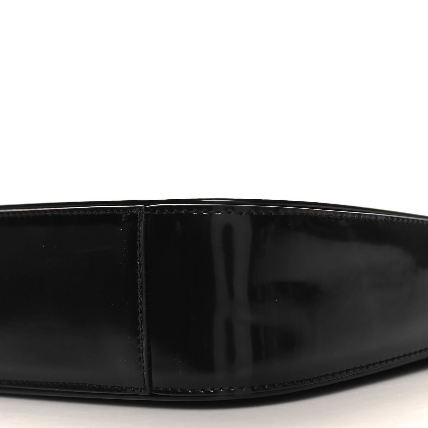 Patent Le 5 A 7 Monochrome Hobo Black