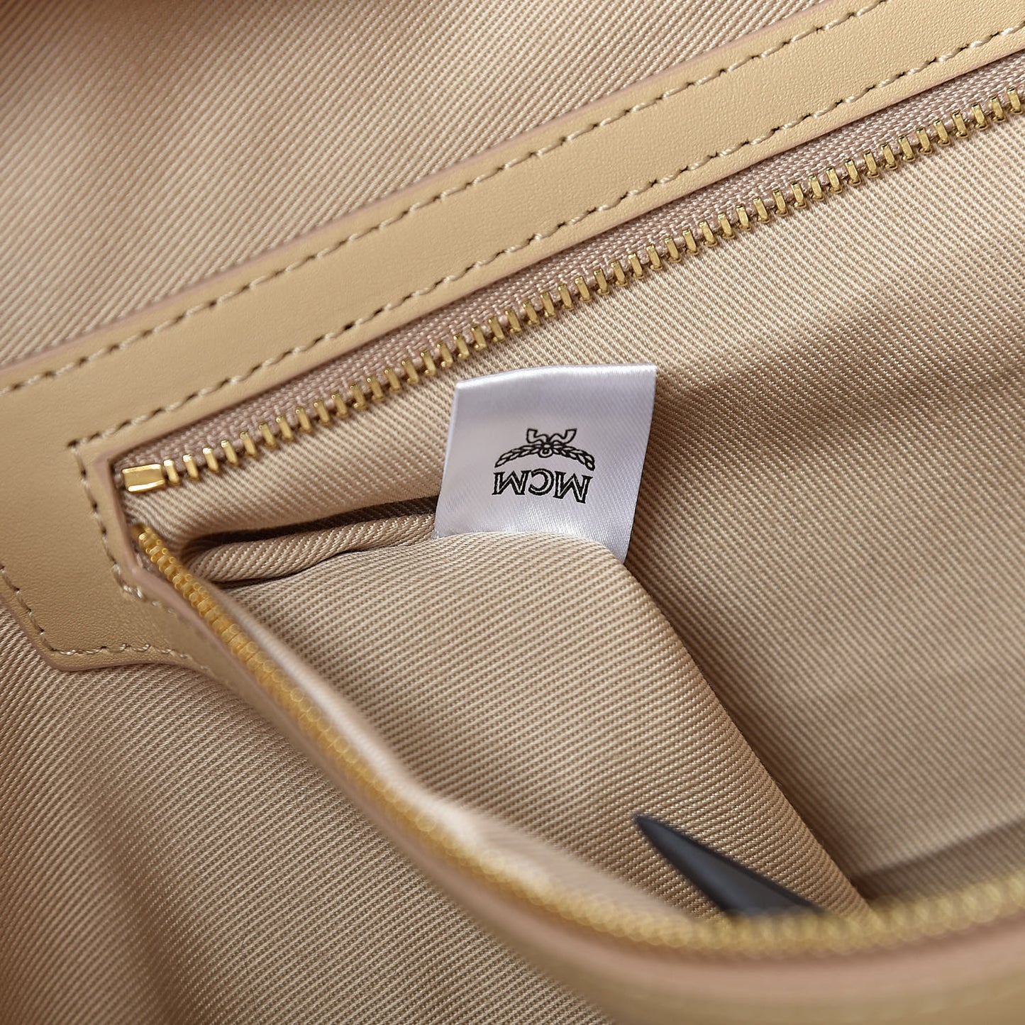 Visetos Spot Stripped Medium Shopping Tote Beige White