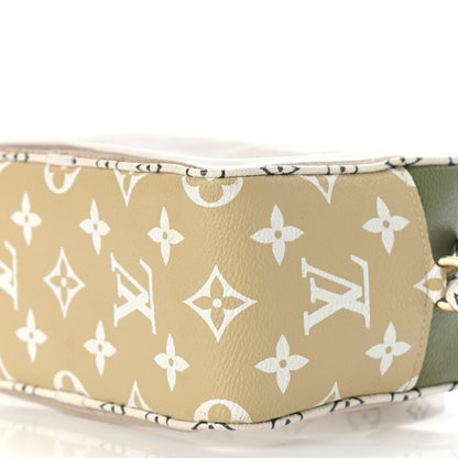 Louis Vuitton Monogram Giant Beach Pouch Kaki 10 of 10