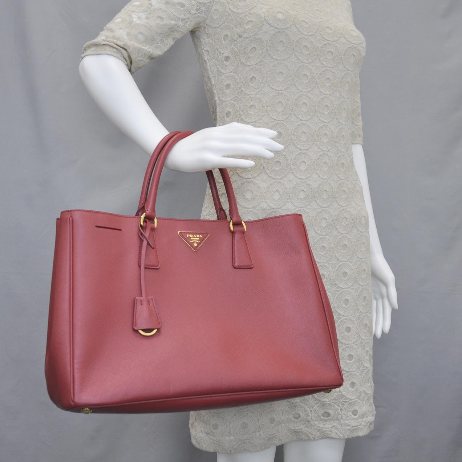 Prada Saffiano Lux Large Tote Fuoco 2 of 11