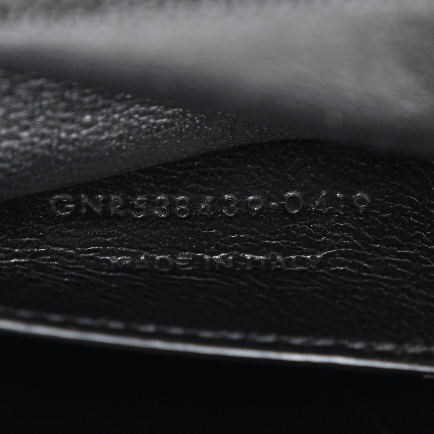 Grain De Poudre Matelasse Monogram Small Vicky Chain Bag Black