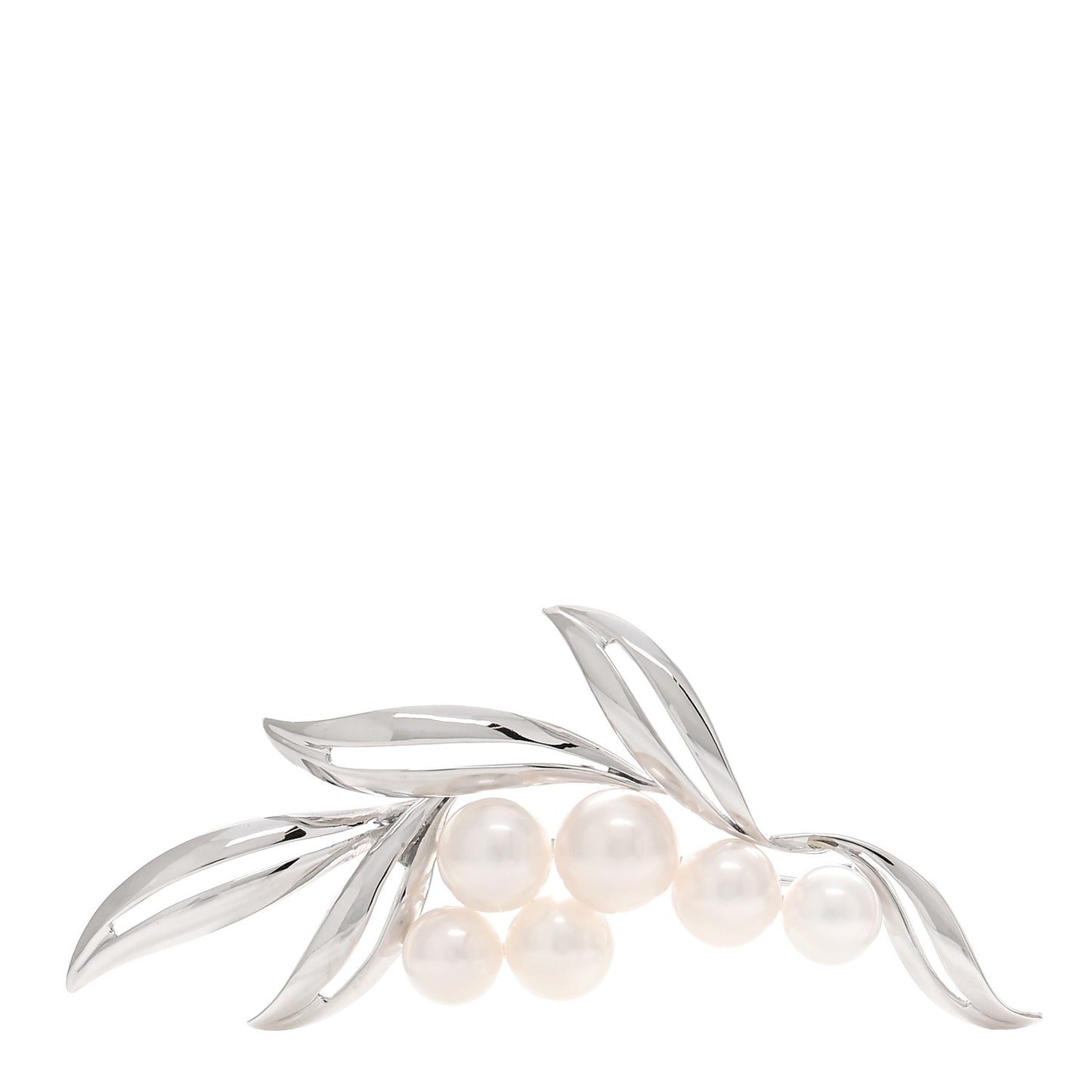 18K White Gold Akoya Pearl 5-6.5mm Leaf Brooch