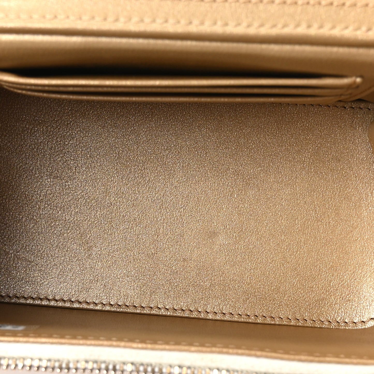 Lambskin Quilted Pearl Crush Small Vanity Case With Chain  White