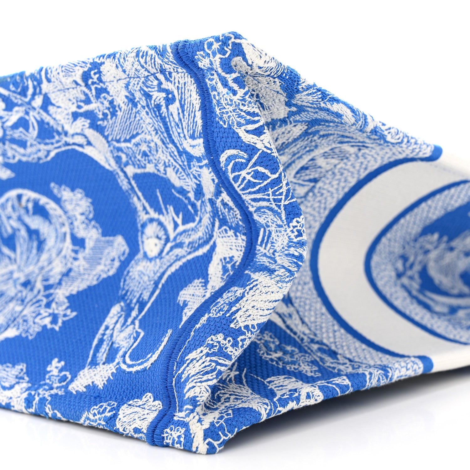 Christian Dior Canvas Embroidered Medium Dioriviera Toile De Jouy Book Tote Fluorescent Blue 10 of 12