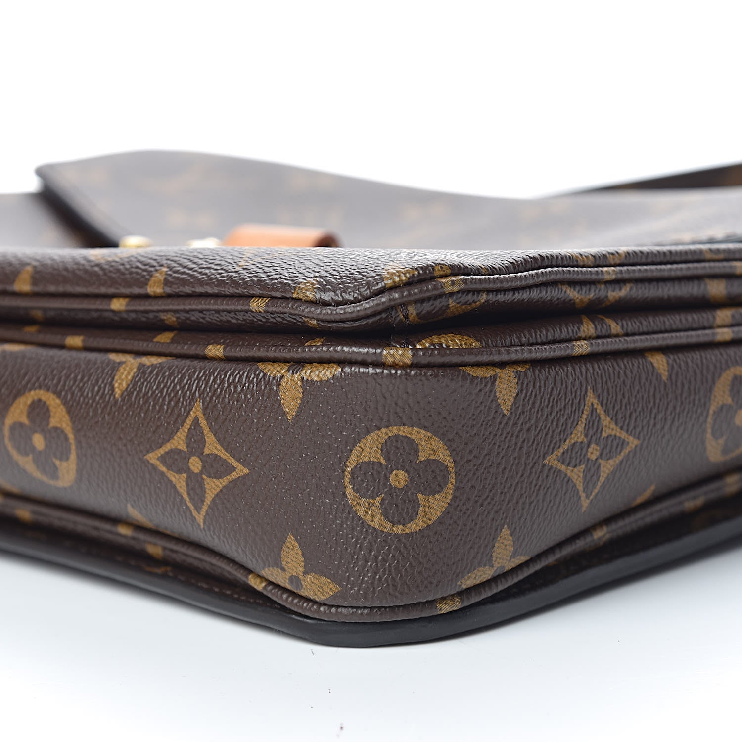 Louis Vuitton Monogram Pochette Metis 12 of 13