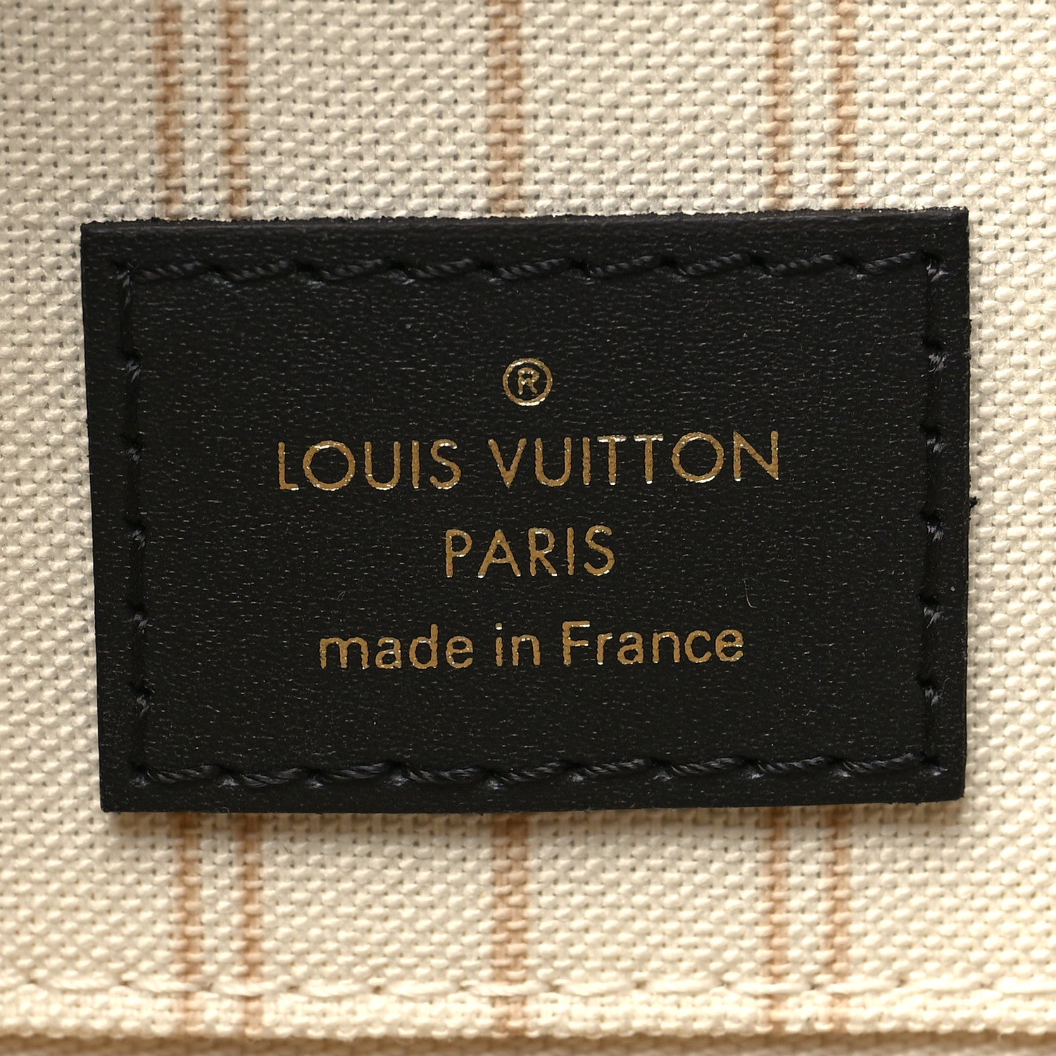 Louis Vuitton Monogram Giant Jungle Onthego GM Ivory 6 of 13