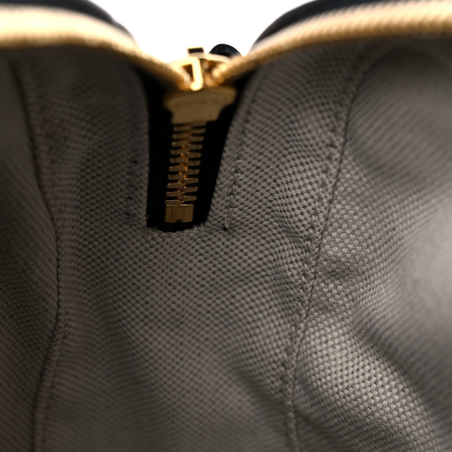 Calfskin GG Matelasse Shoulder Bag Black Natural