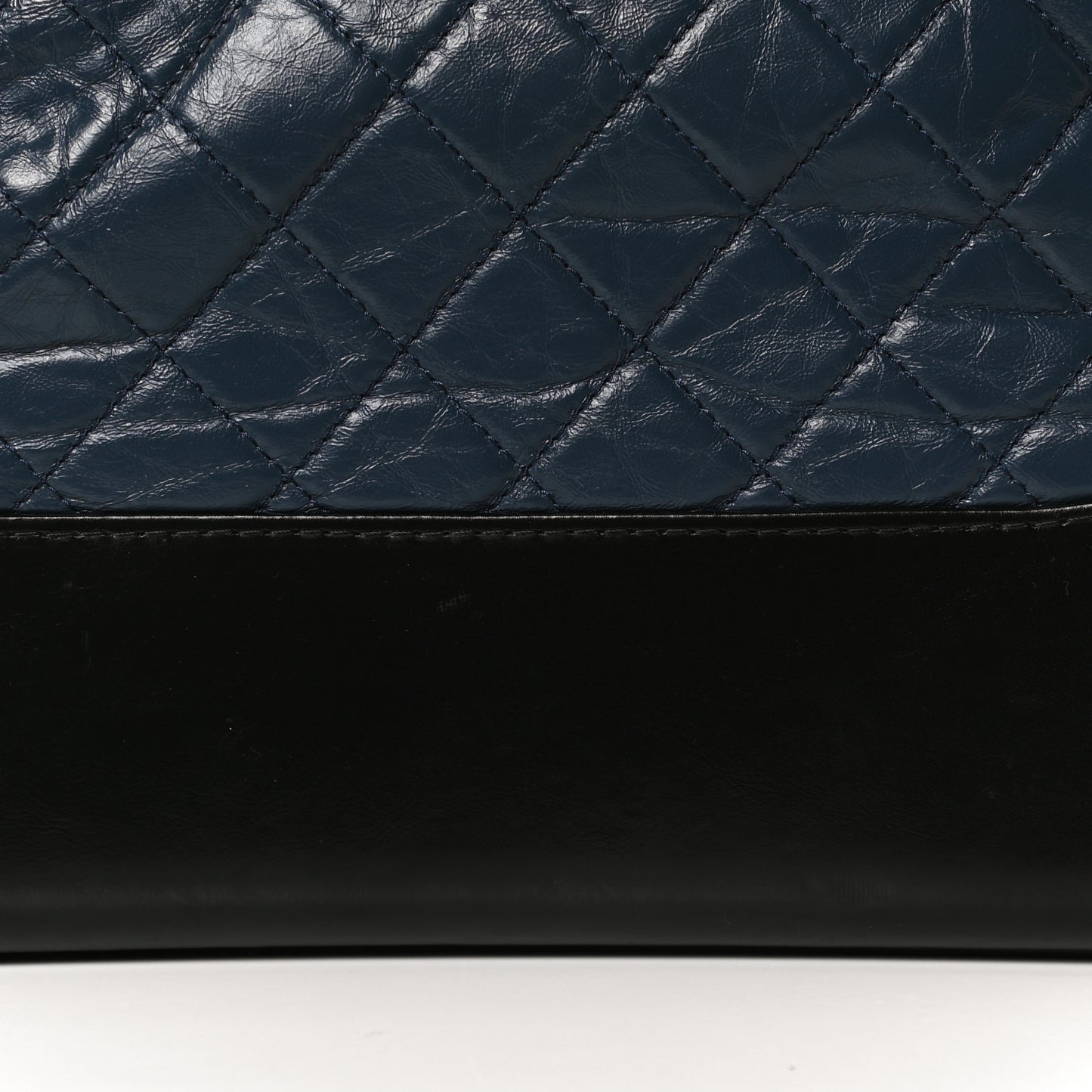 Aged Calfskin Quilted Medium Gabrielle Hobo Navy Black