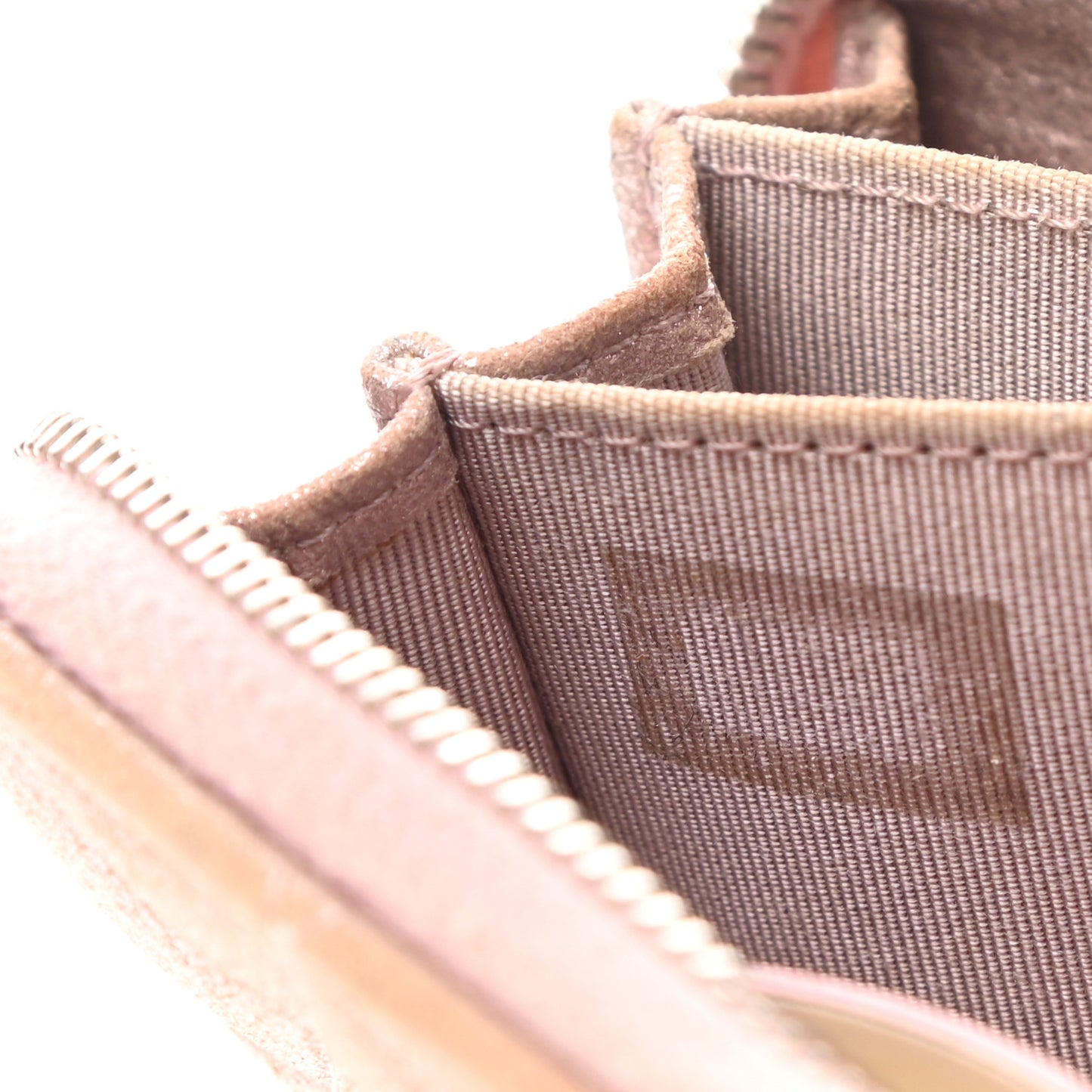 Metallic Lambskin Quilted Gusset Wallet Pink