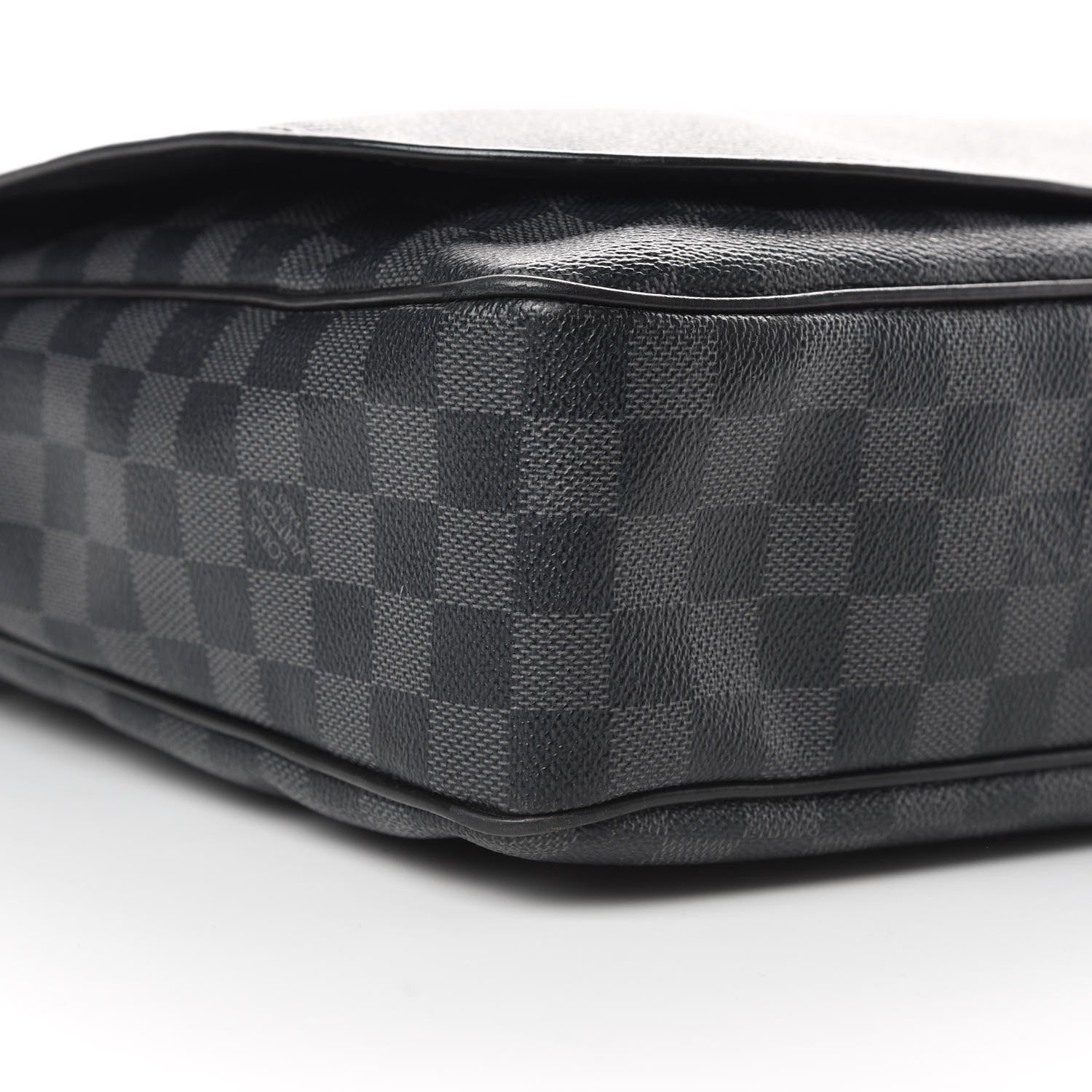 Louis Vuitton Damier Graphite Daniel GM 9 of 15