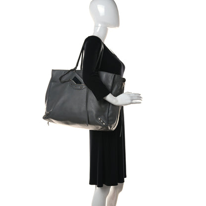 Balenciaga Veau Papier A4 Zip Around Tote Gris Metal 2 of 20