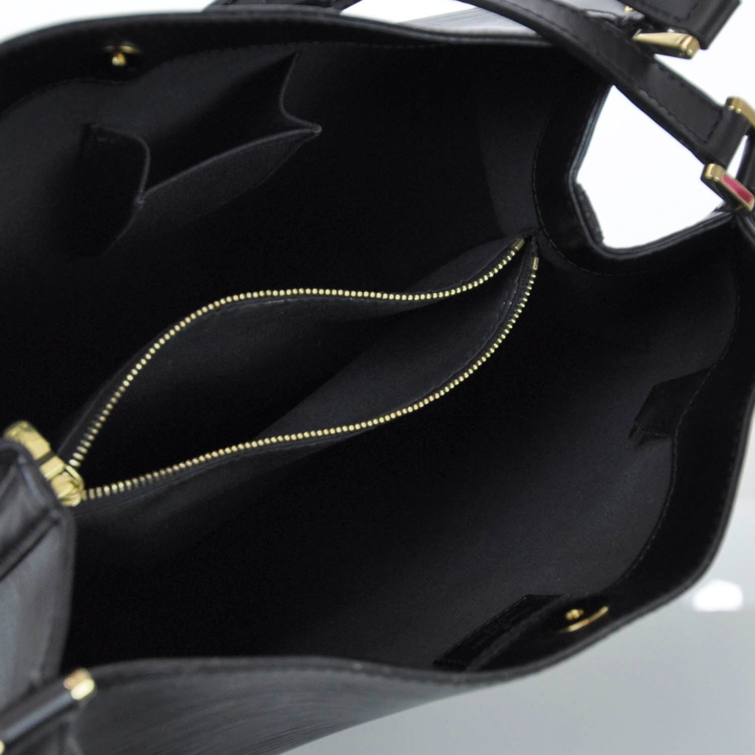 Louis Vuitton Epi Mandara MM Black 7 of 9