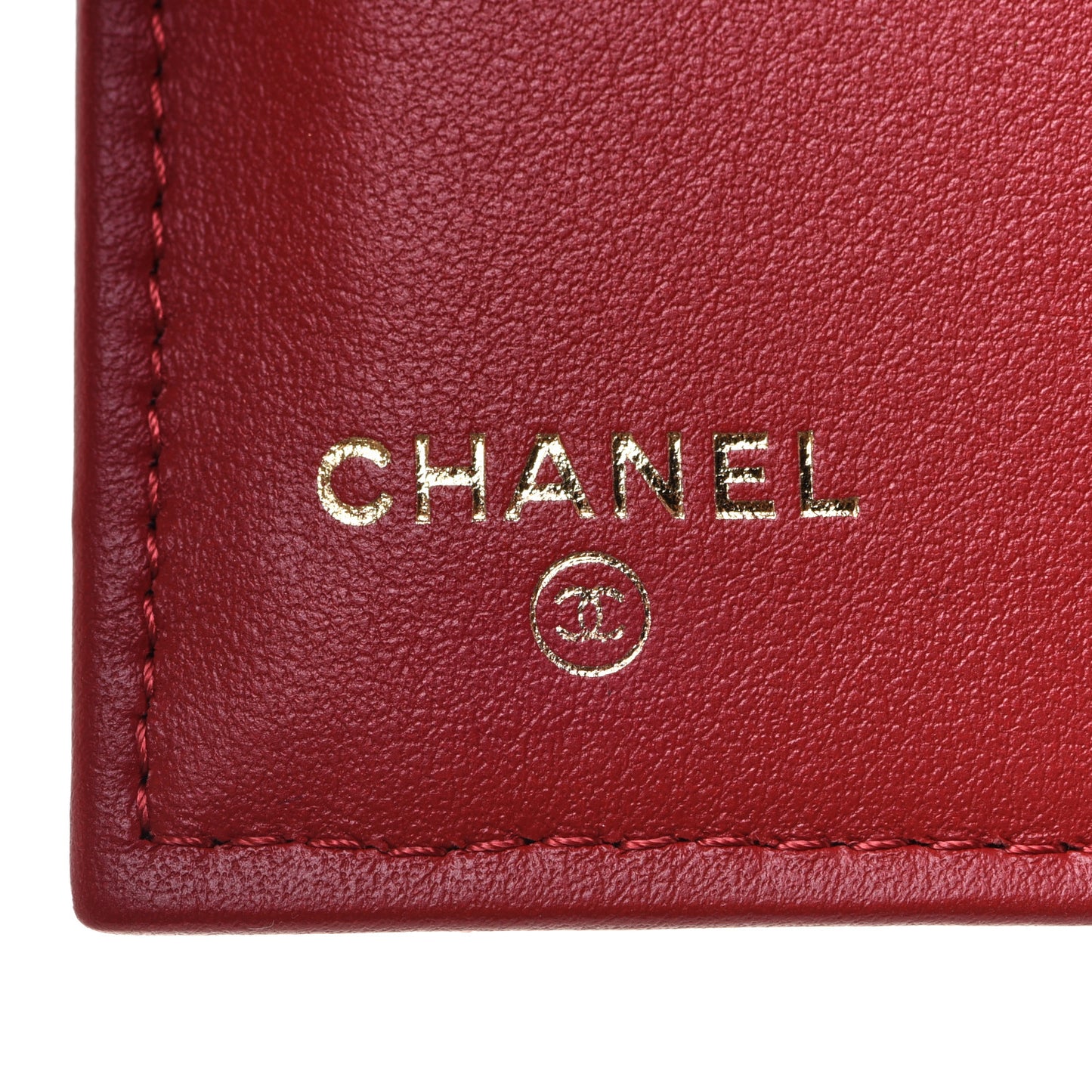 Caviar Quilted Medium Boy Flap Wallet Red