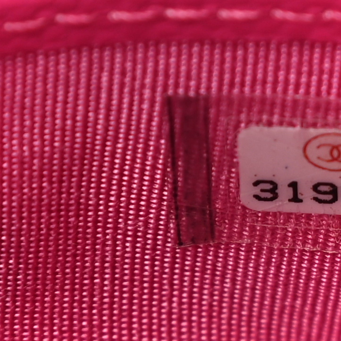 Caviar Quilted Card Holder Pink