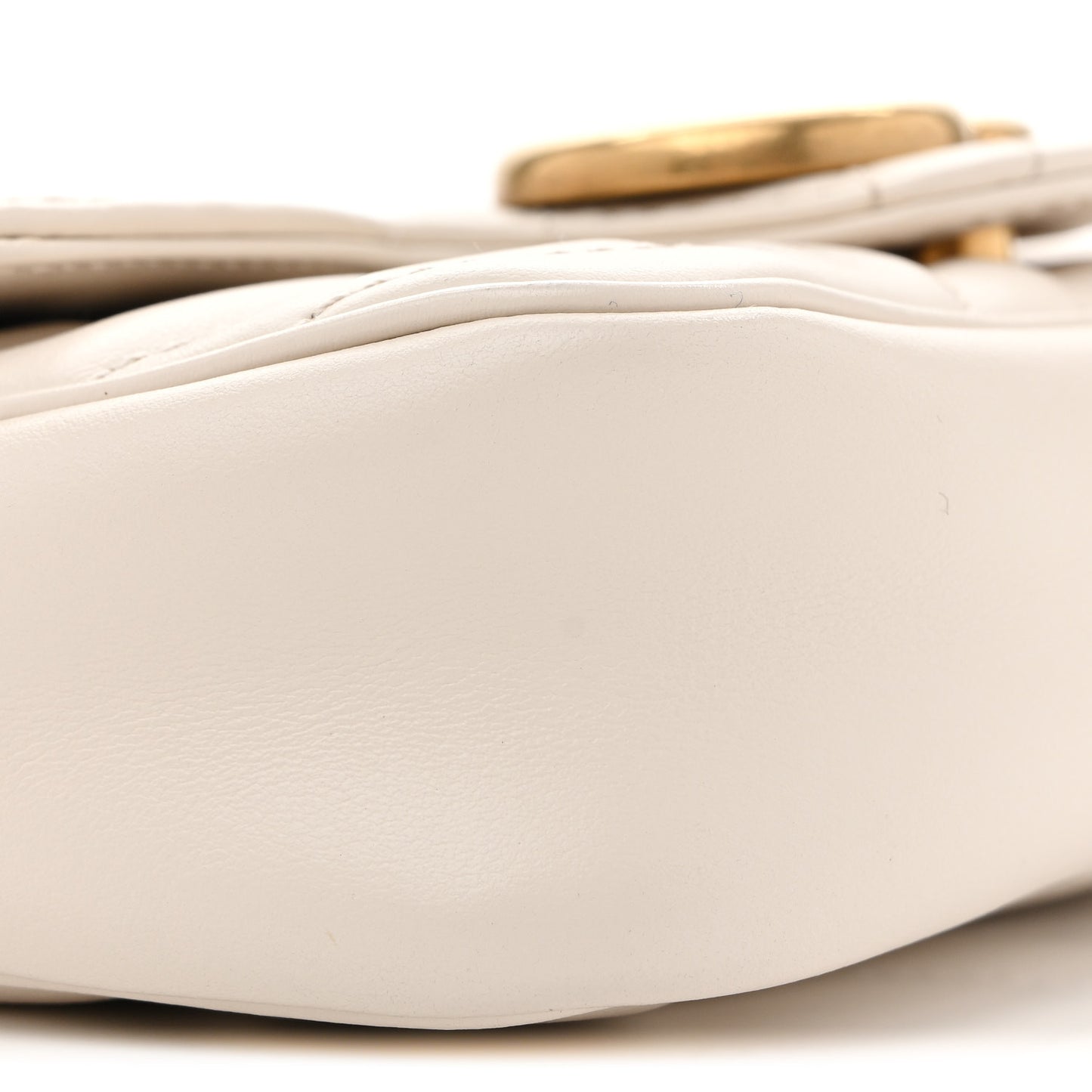 Calfskin Matelasse Super Mini GG Marmont Shoulder Bag White