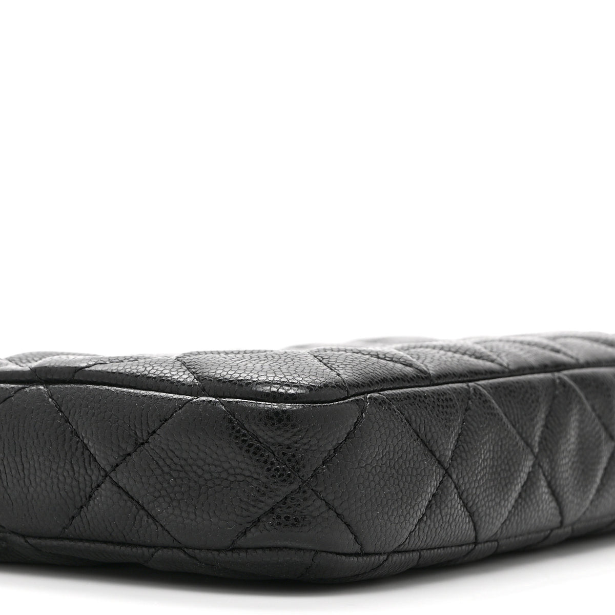Caviar Quilted Small Clutch With Chain Black