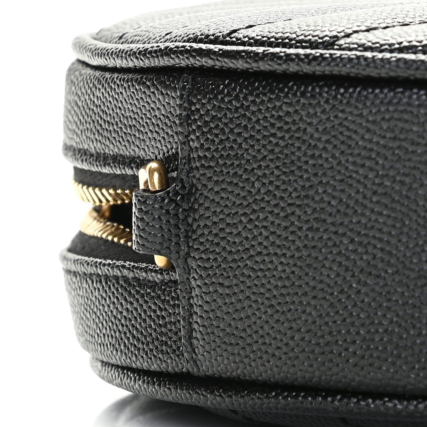 Grain De Poudre Matelasse Chevron Quilted Round Vinyle Camera Bag Black