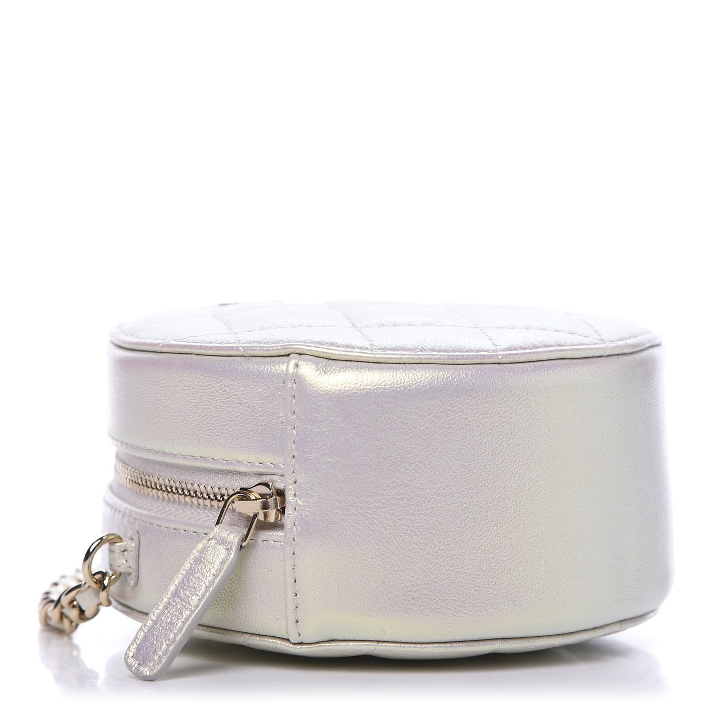 Iridescent Lambskin Quilted Round Clutch With Chain Ivory
