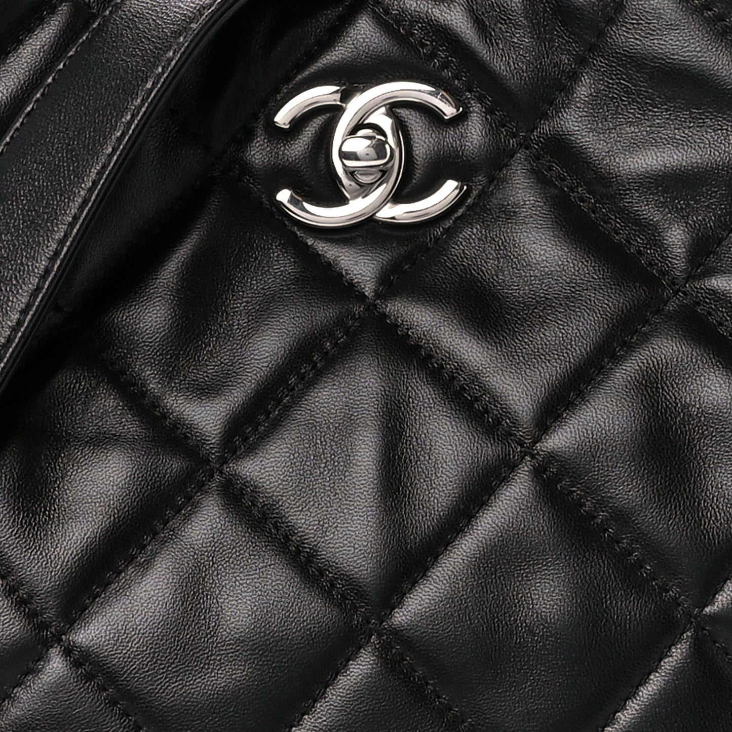 Lambskin Chain Rows Quilted Chain Hobo Black