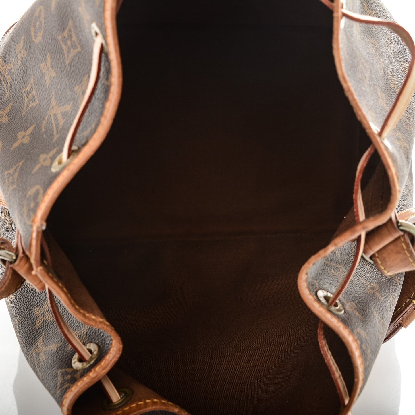 Monogram Noe
