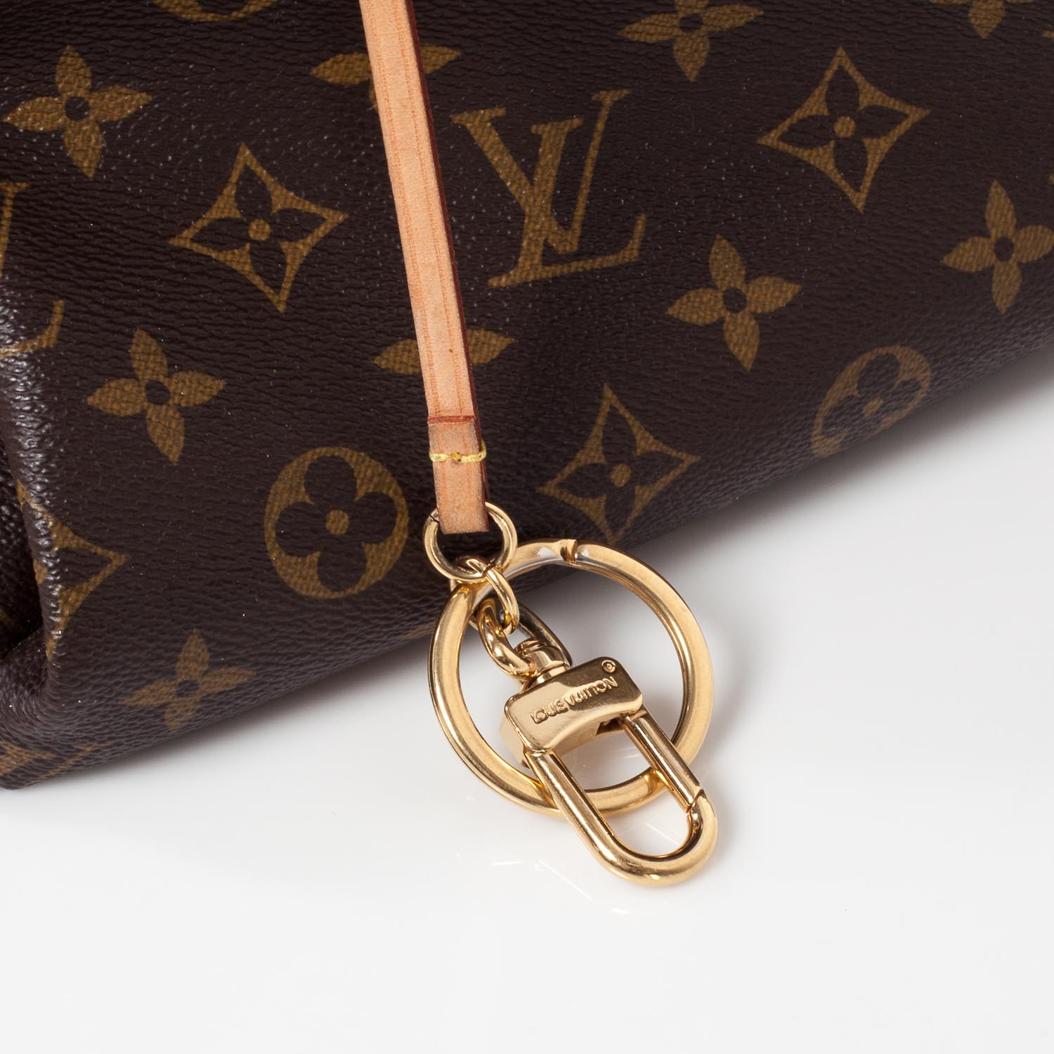 Louis Vuitton Monogram Artsy GM 6 of 10
