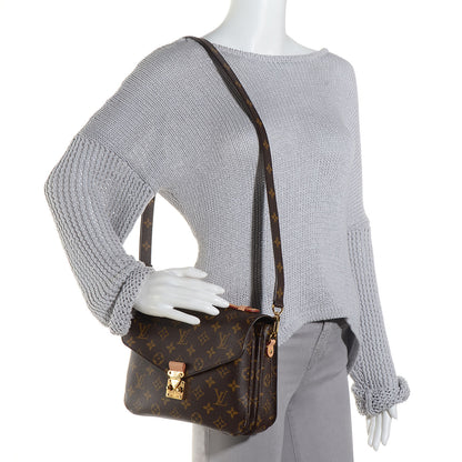 Louis Vuitton Monogram Pochette Metis 2 of 9
