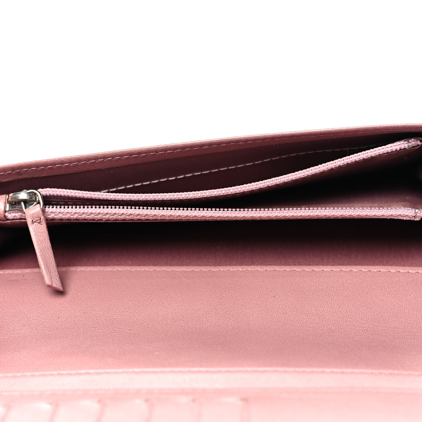 Lambskin Camellia Embossed Yen Wallet Black