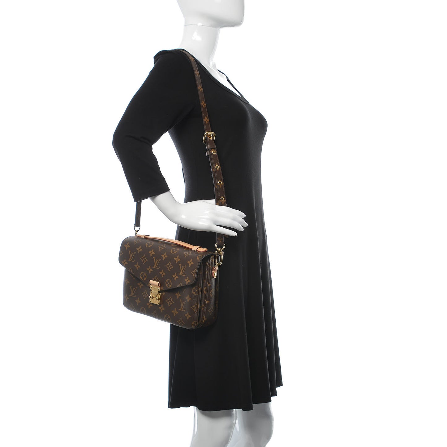 Monogram Pochette Metis