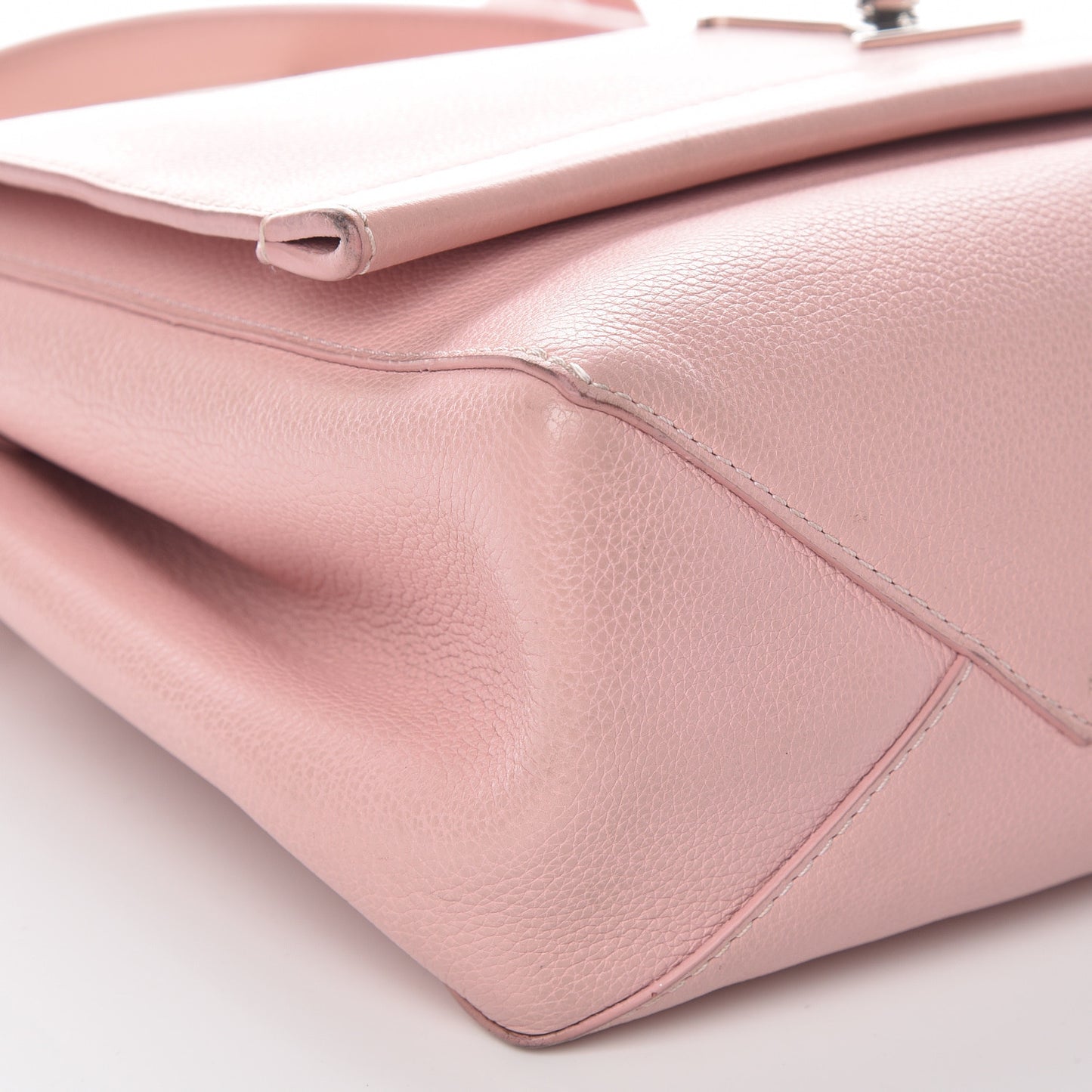 Soft Calfskin Lockme II Top Handle Rose Ballerine