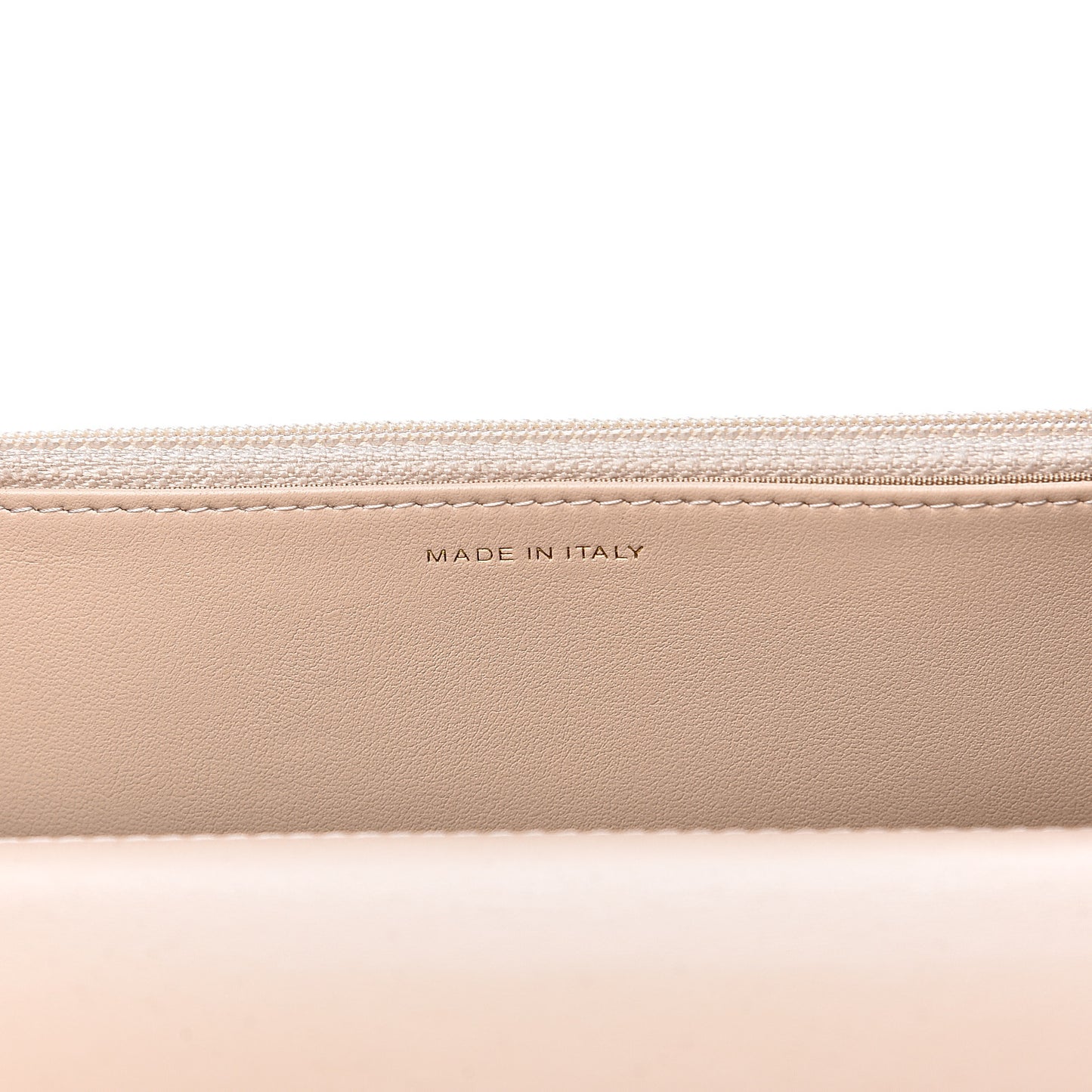 Lambskin Quilted 19 Wallet On Chain WOC Light Beige